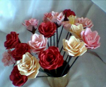 Assorted paper roses