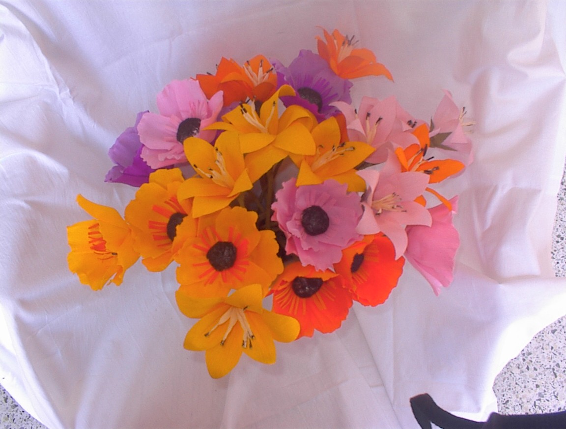 Peach Calla Lillies and White Flowers Center Table Arrangement